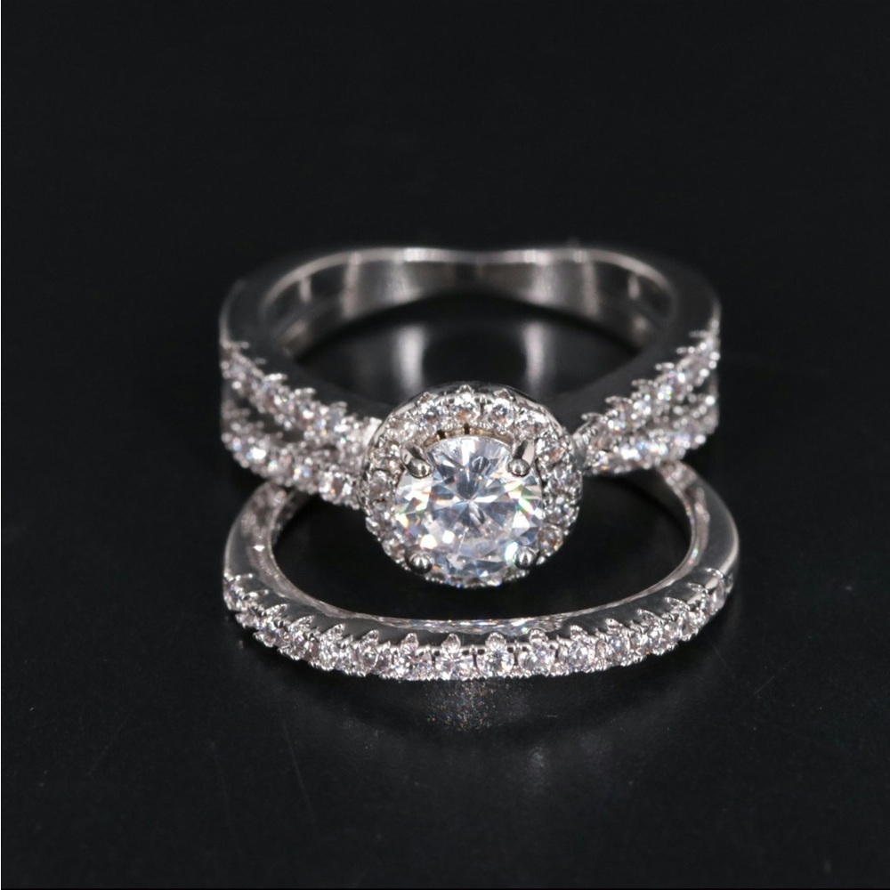 Elegant Silver Women's Ring Set